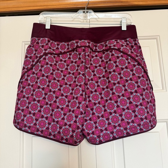 Lands’ End Bermuda Swim Shorts - Picture 2 of 6